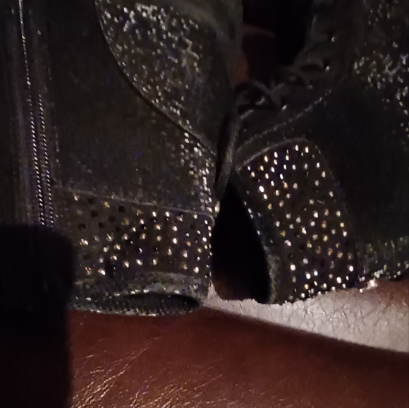 Sparkly Boots - Picture 5 of 7